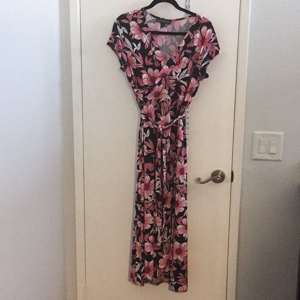 Karin Stevens maxi floral dress